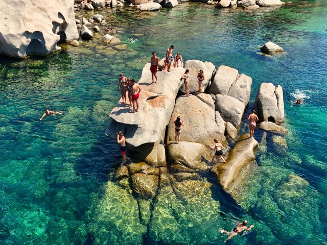 Baignade en colo en Corse pour les 14-17 ans