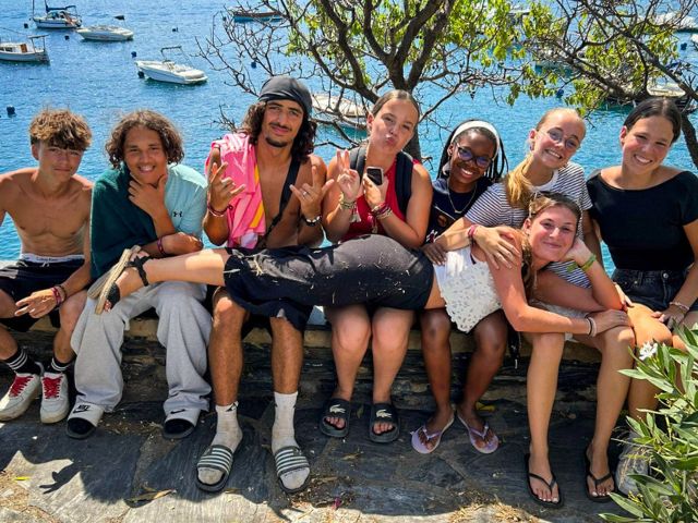 Groupe ados en colonie de vacances estivale en Espagne à Barcelone