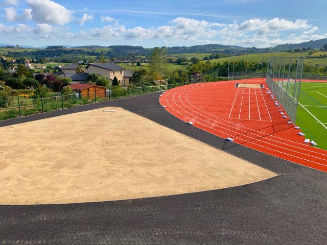 Complexe de Choumouroux cet été à Yssingeaux où ont lieu les stages sportifs
