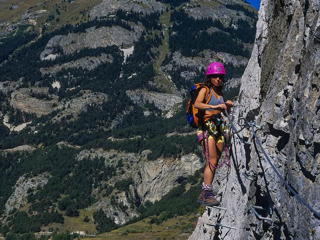 ado en via ferrata cet été 