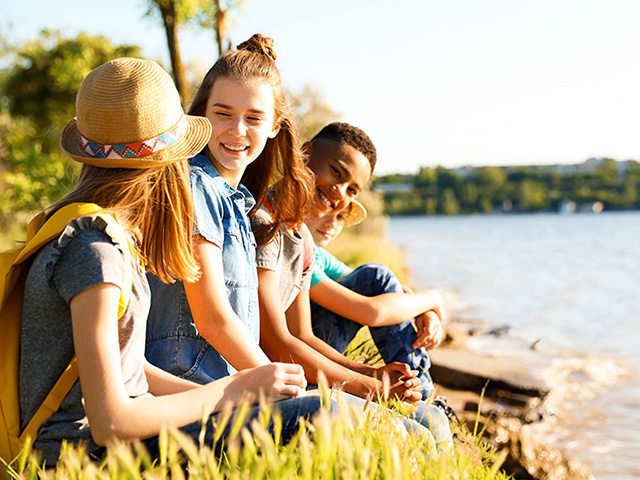 ados en colonie de vacances été