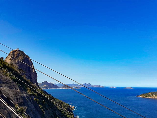 Paysage ensoleillé du Brésil en colo de vacances au Brésil cet été