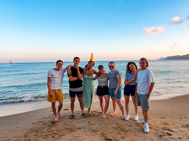 ados à la plage de haeundae en corée du sud à Busan été