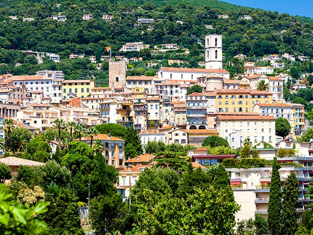 photographie de la ville de grasse dans la cote d'azur