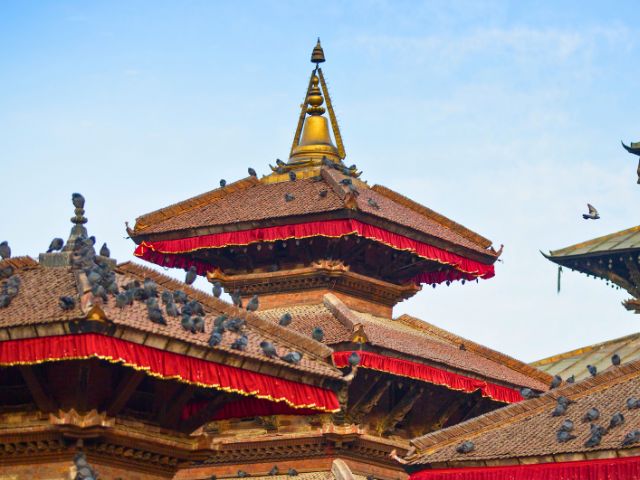 Temple en colo de vacances au Nepal cet été