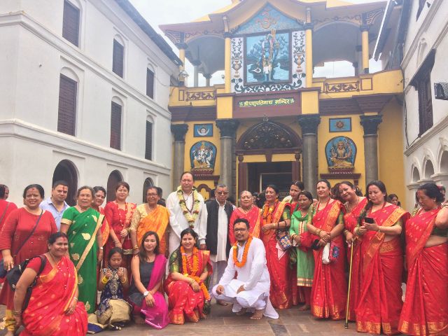 Groupe ados en colo de vacances cet été