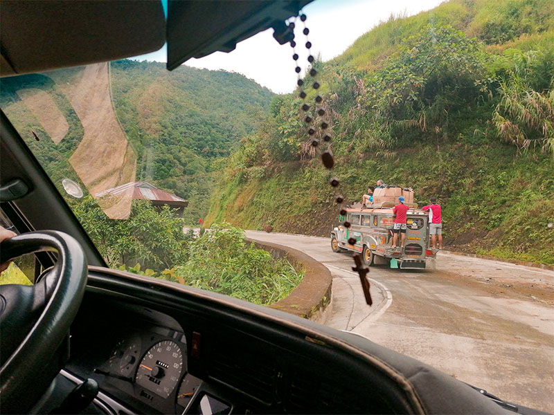 randonnée jungle philippines voiture