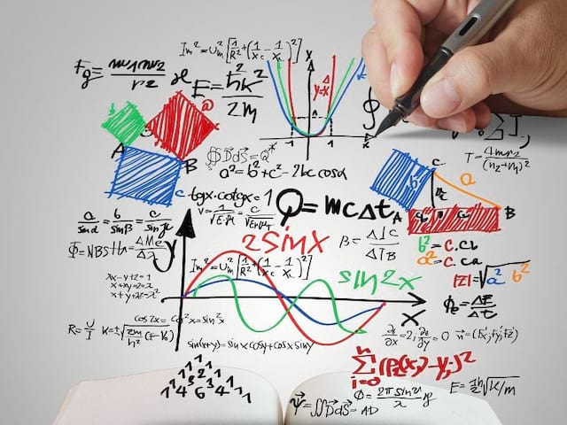 Mathématiques en colo de vacances cet été pour les 11-15 ans