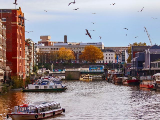 Point de vue sur la ville de Bristol ou sont partis les ados en colo cet été