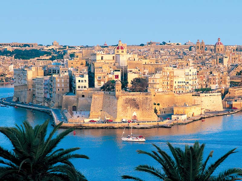 Vue sur Malte et la mer durant une colo de vacances linguistique cet été
