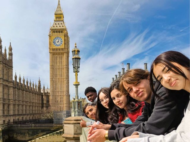 Groupe ados en séjour linguistique à Londres theme Harry Potter