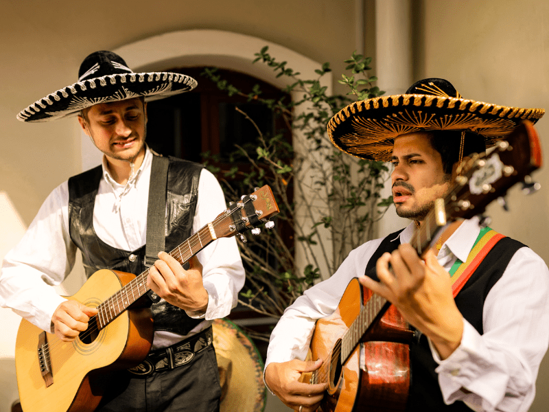 Musiciens mexicains en colo de vacances cet été au Mexique , spéciale Ados de 14 à 17 ans