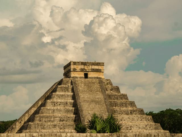 Monument phare du Mexique : Chichen Itza, visité par les jeunes en colo de vacances cet été spéciale Ados