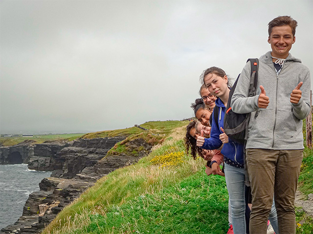Ados en colo en Irlande été
