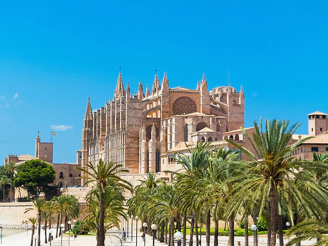 eglise palma de majorque aux baleares en colonie de vacances