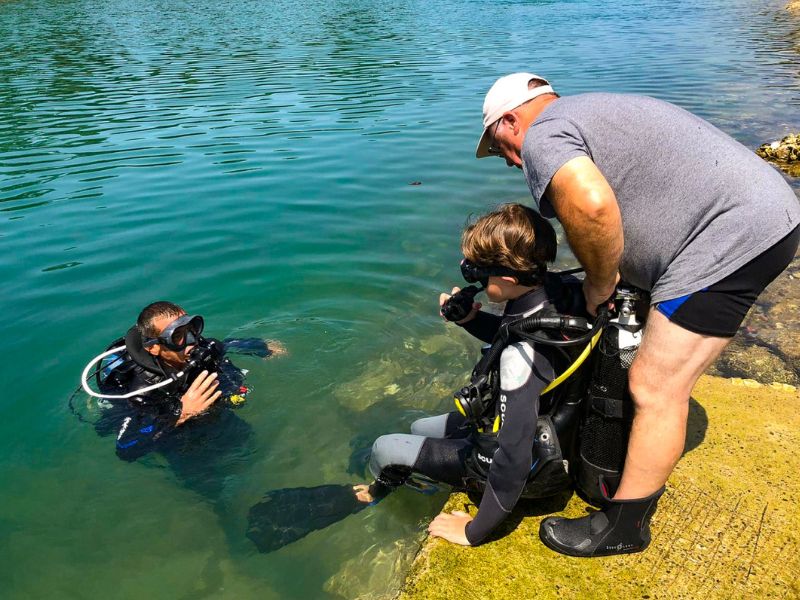 Activité baptême de plongée en colo de vacances cet été à Capbreton 