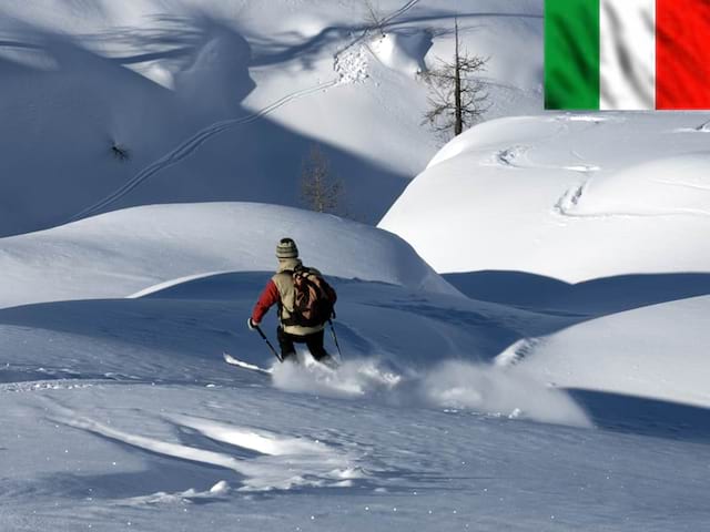 Enfant skiant en Italie 