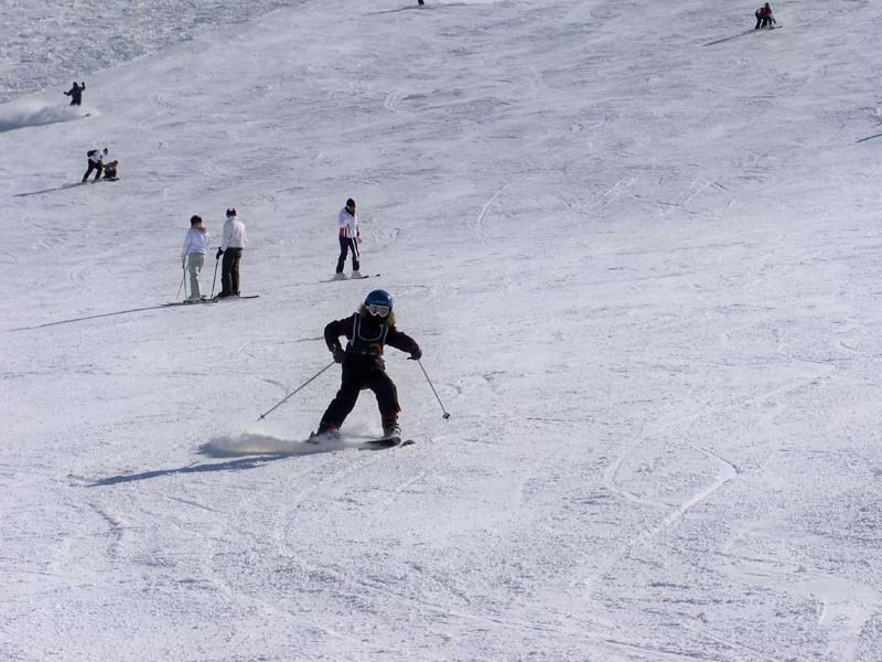 enfant ski alpin colonie de vacances février