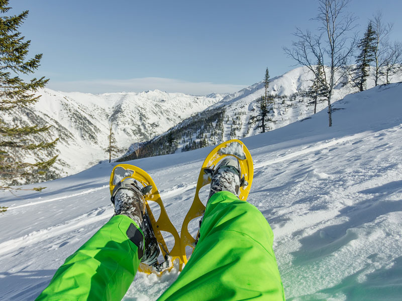 Activité raquettes de neige en colonie de vacances cet hiver à Vassieux