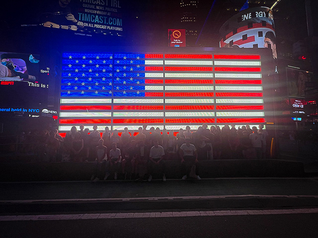 drapeau americain groupe jeunes sejour new york fevrier