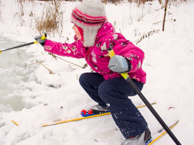 Activité ski de fond en colo de vacances cet hiver