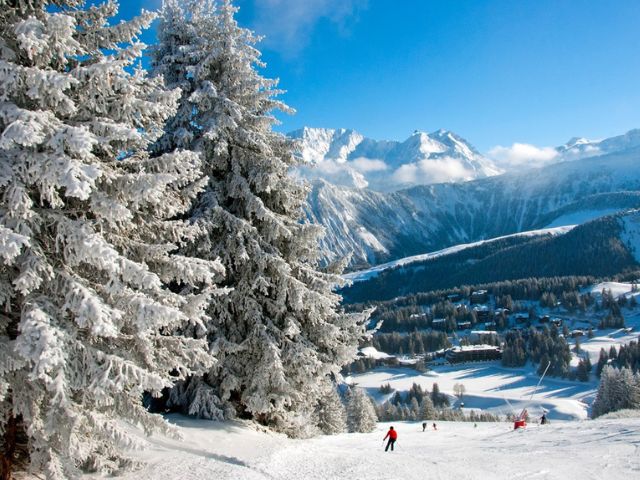 Panorama sur la voie lactée en colo de vacances cet hiver