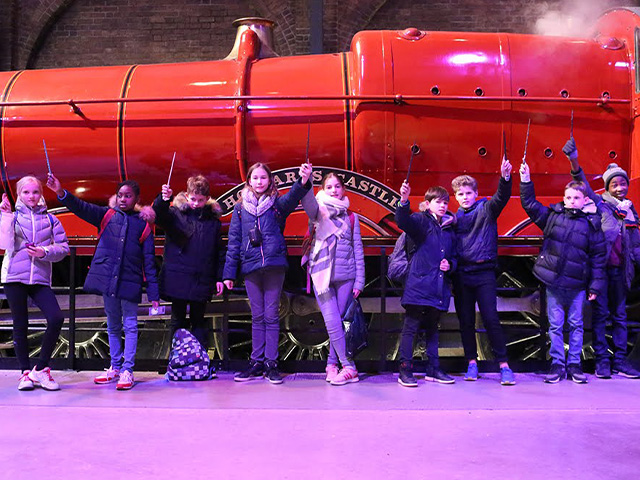 train harry potter excursion studios warner bros voyage jeunes fevrier