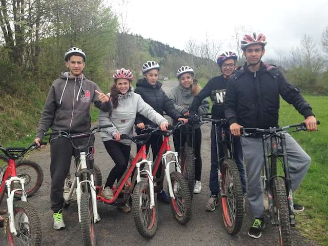 Enfants en rando à vélo 