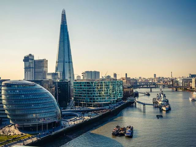 Vue sur la City à Londres en colonie de vacances pour ados