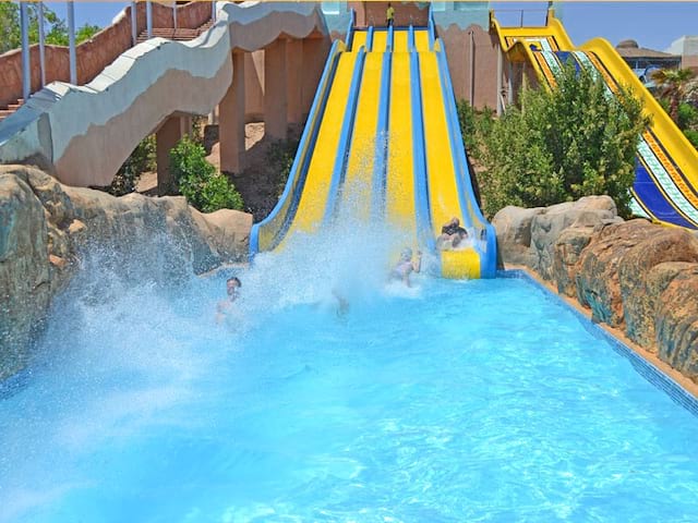 Parc aquatique d’Oasiria en colonie de vacances au Maroc