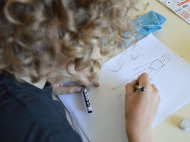 Dessin de manga en colo de vacances artistique ce printemps