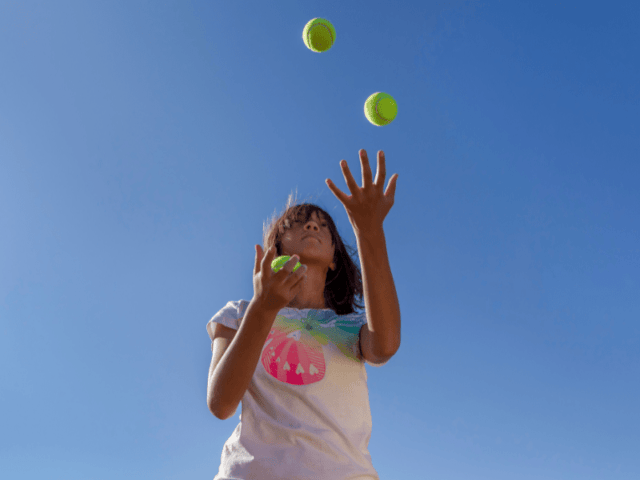 jonglage enfant séjour de vacances printemps