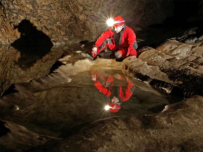 Moniteur de speleologie en colonie de vacances