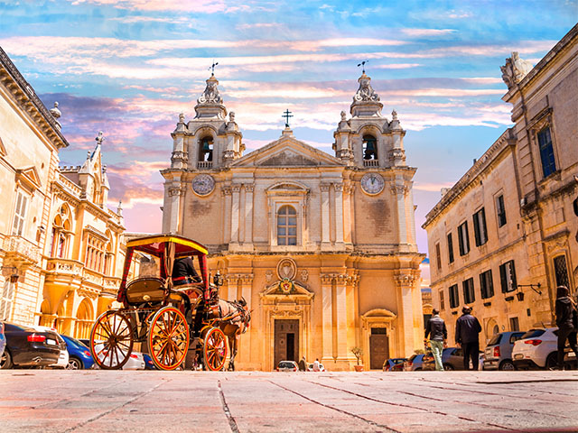 cathédrale Saint-Pierre-et-Saint-Paul de Mdina visite culturelle sejour malte jeunes paques