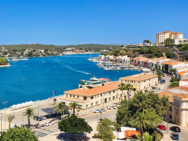 Paysage à Minorque sur les iles Baleares en colo de vacances ce printemps pour les 15-17 ans