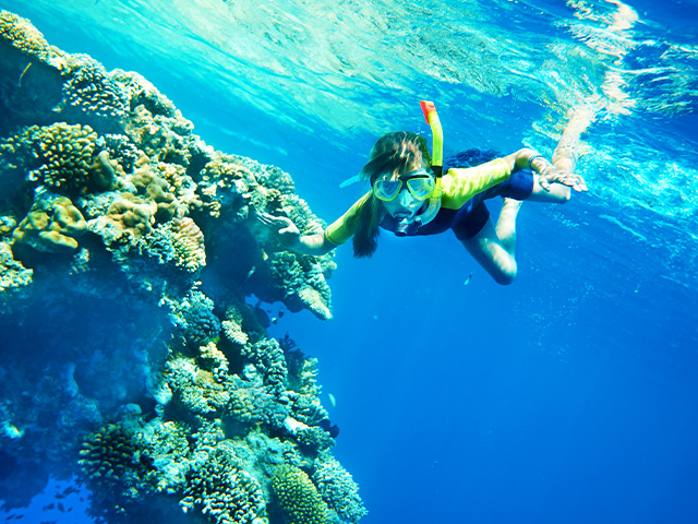 Activité plongée en colo de vacances sur les Iles Baleares ce printemps