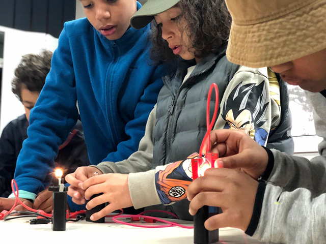 enfants energie lumiere atelier physique chimie