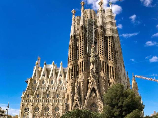 Sagrada familia à Barcelone où les jeunes ont été durant les vacances de printemps