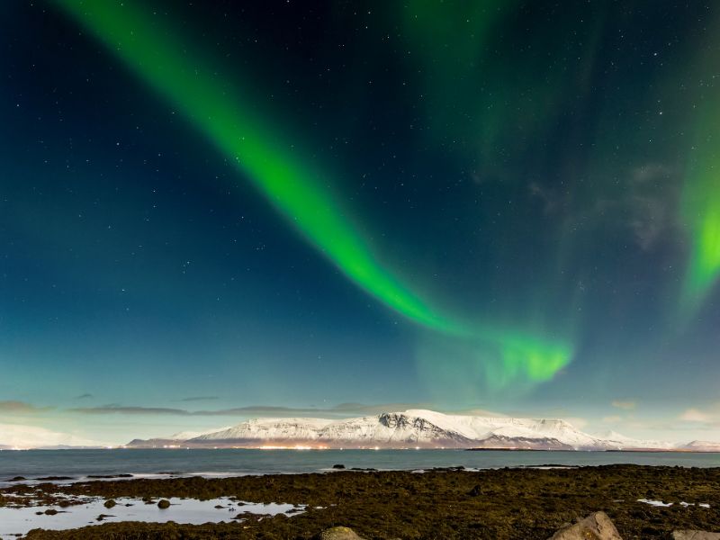 Aurores boréales en colo de vacances itinérante en Islande cet hiver