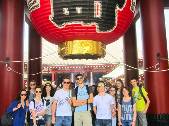 Groupe ados en colo de vacances cet été ce printemps