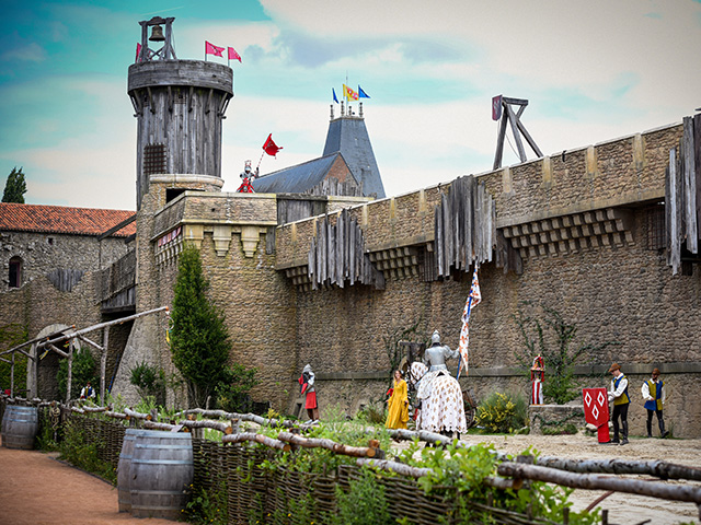 spectacle le secret de la lance au puy du fou sejour en vendee au printemps 