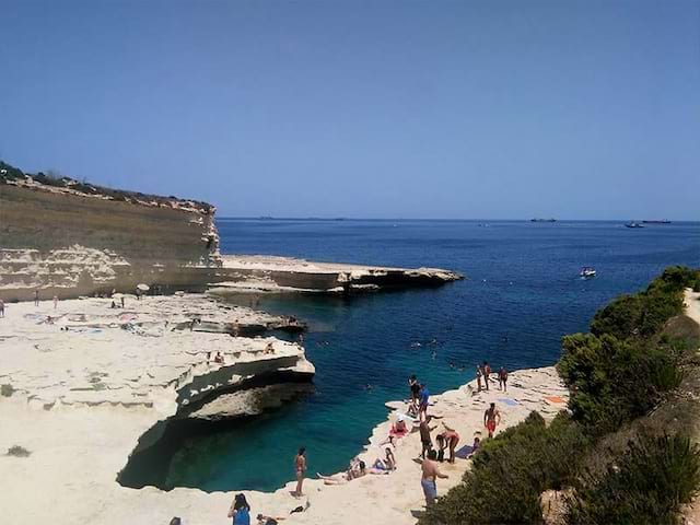 plage malte voyage linguistique printemps