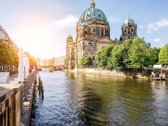 Vue sur Berlin et ses monuments à la toussaint