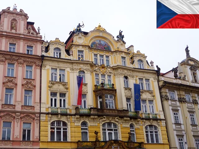 Batiment coloré de Prague en colonie de vacances