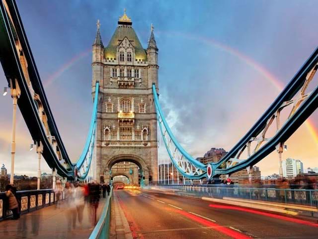 Vue sur le London Bridge à Londres en colo