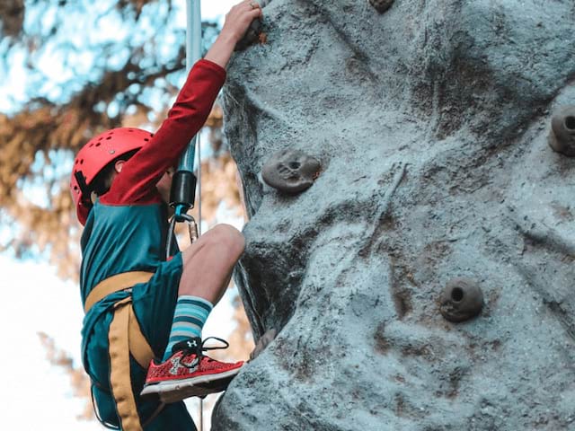 escalade enfant vacances automnes