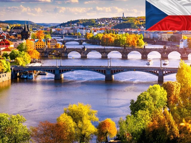Paysage d'automne en colo de vacances à Prague en Republique Tcheque cet automne