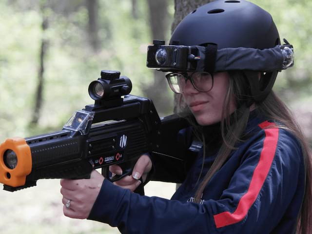 Activité laser game en colonie de vacances Cirque cet été à Retournac