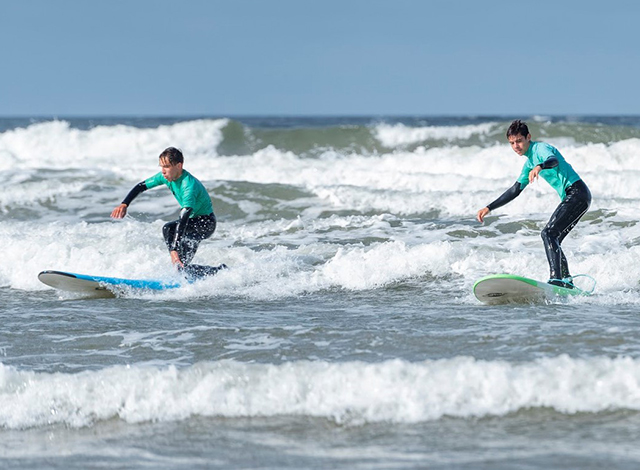 surf plage ados en irlande toussaint