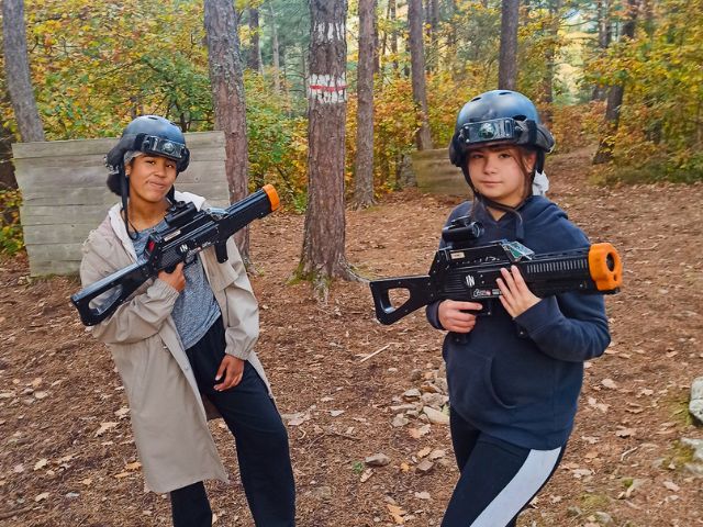 Activité laser game cet automne en colo multi activités